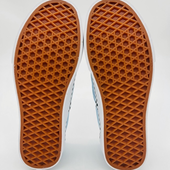 Classic Slip-On Vans - Picture 6 of 14